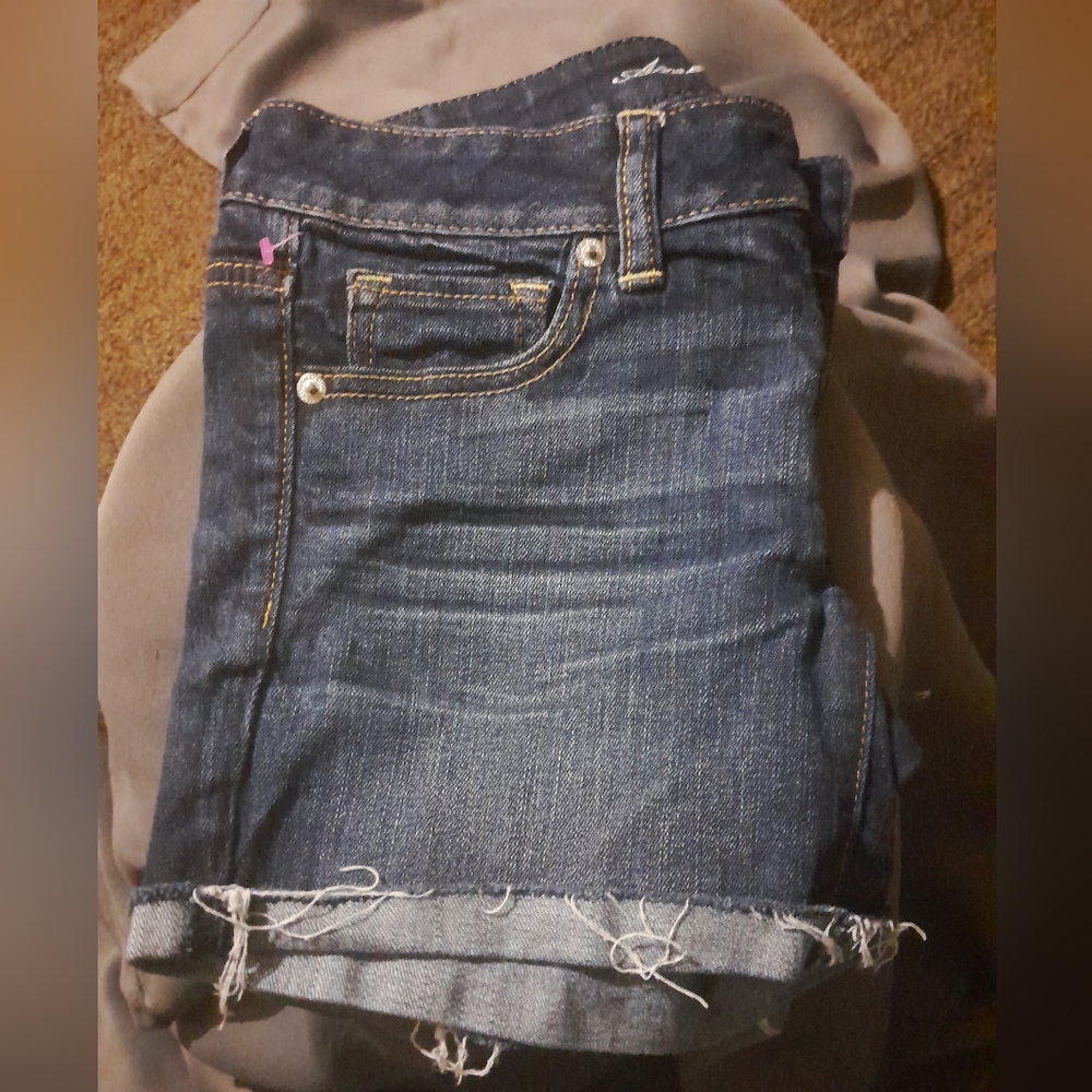 AE midi shorts